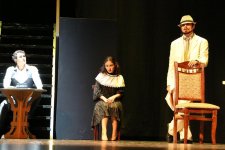 Мир криминального Чикаго и кабаре-шоу в Баку (ВИДЕО, ФОТО)