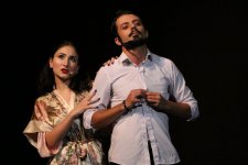 Мир криминального Чикаго и кабаре-шоу в Баку (ВИДЕО, ФОТО)