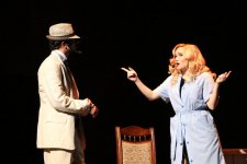 Мир криминального Чикаго и кабаре-шоу в Баку (ВИДЕО, ФОТО)