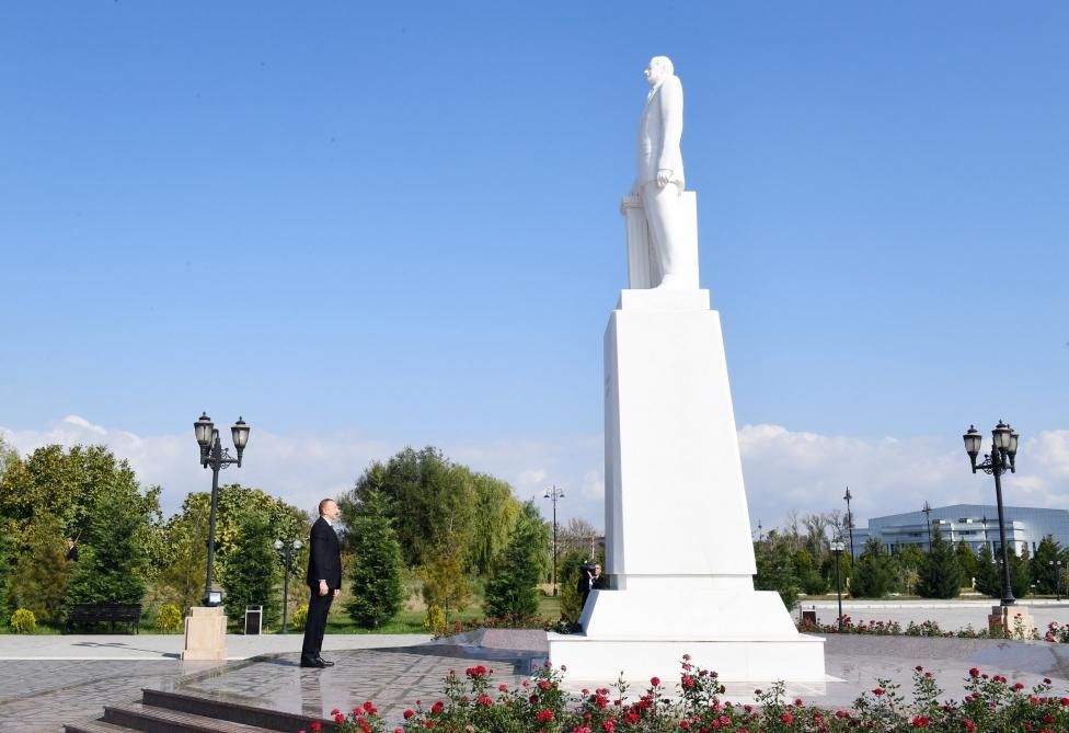 Президент Ильхам Алиев прибыл в Агдашский район (ФОТО)