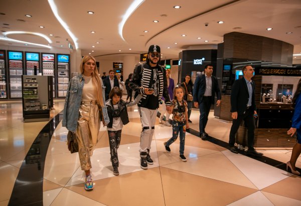 Филипп Киркоров признался в любви к Азербайджану – интересная беседа с Королем в аэропорту (ФОТО/ВИДЕО)