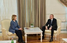 Президент Ильхам Алиев принял делегацию во главе с торговым посланником премьер-министра Великобритании по Азербайджану (ФОТО)