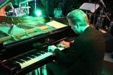 Норвежский викинг и "двойник" Джанлуиджи Буффона в вечернем Баку (ВИДЕО, ФОТО)