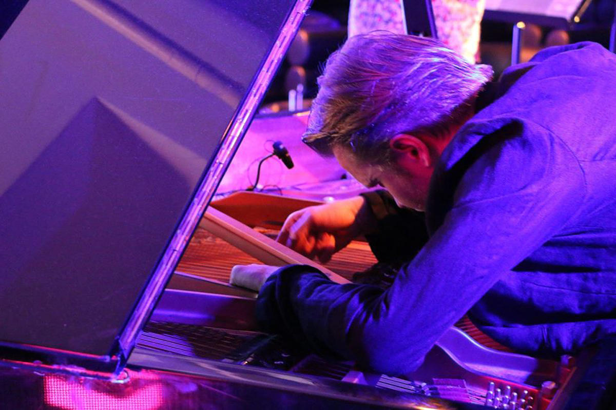 Норвежский викинг и "двойник" Джанлуиджи Буффона в вечернем Баку (ВИДЕО, ФОТО)