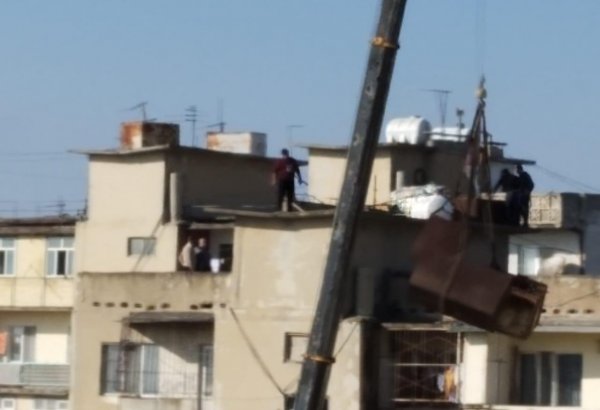 Демонтированные в Баку водяные баки можно заменить на пластмассовые (ФОТО) (Эксклюзив)