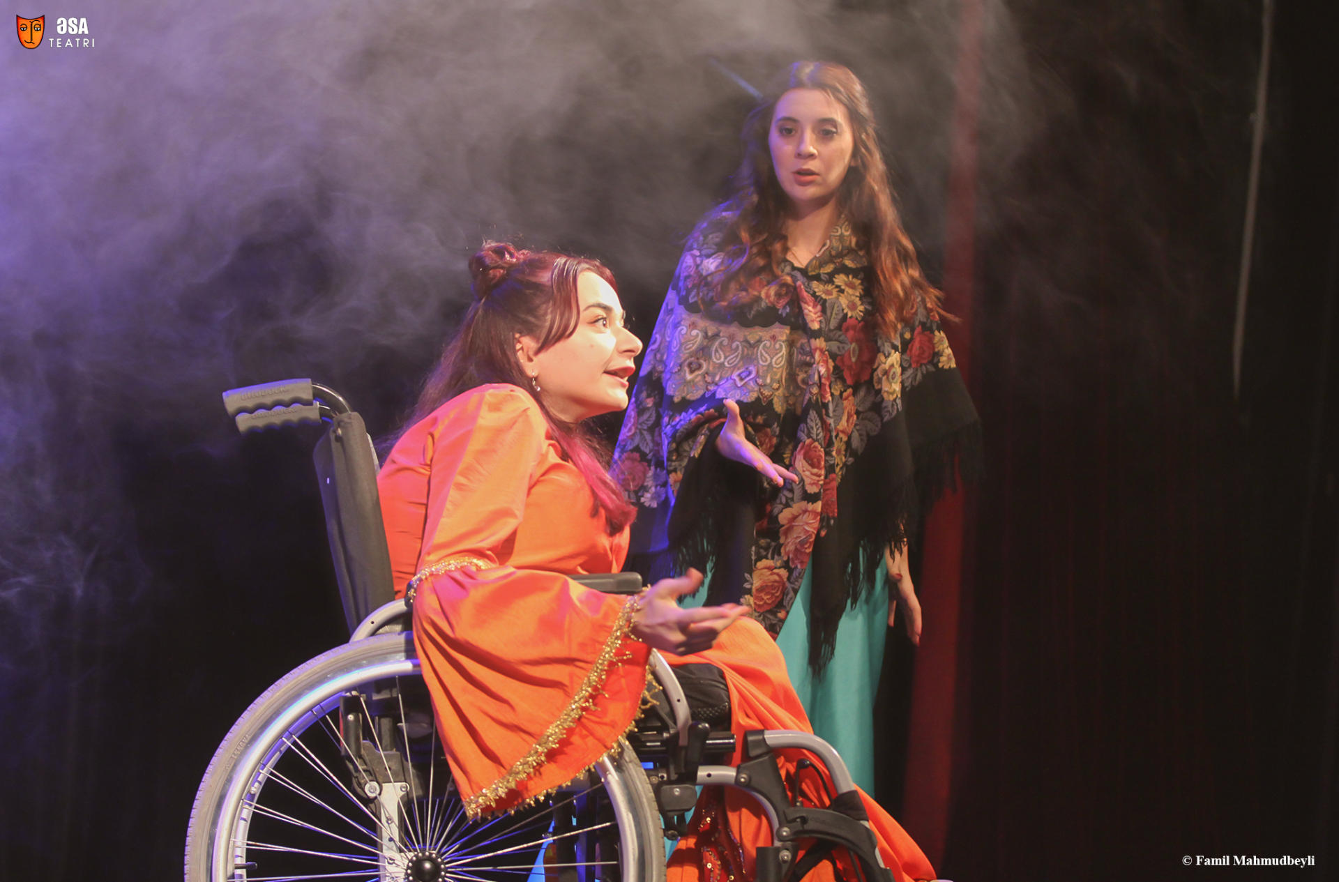 Как азербайджанцы взрывали Париж, или Бесплатный билет (ФОТО)