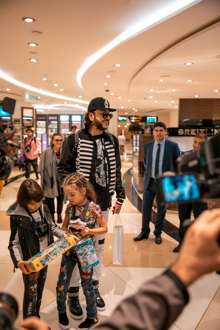 Филипп Киркоров признался в любви к Азербайджану – интересная беседа с Королем в аэропорту (ФОТО/ВИДЕО)