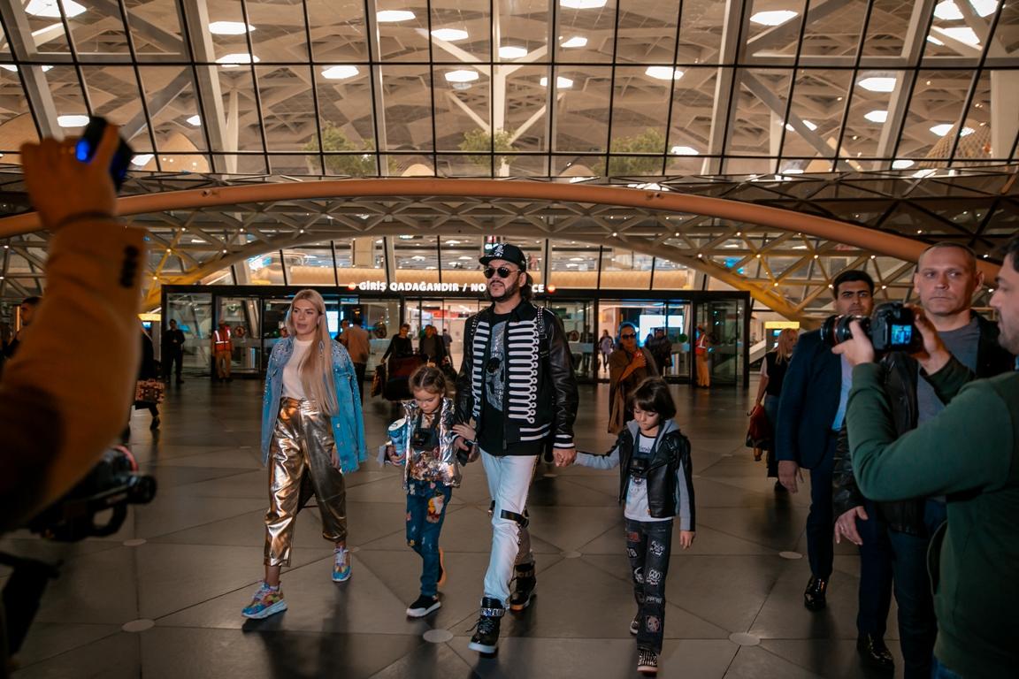 Филипп Киркоров признался в любви к Азербайджану – интересная беседа с Королем в аэропорту (ФОТО/ВИДЕО)