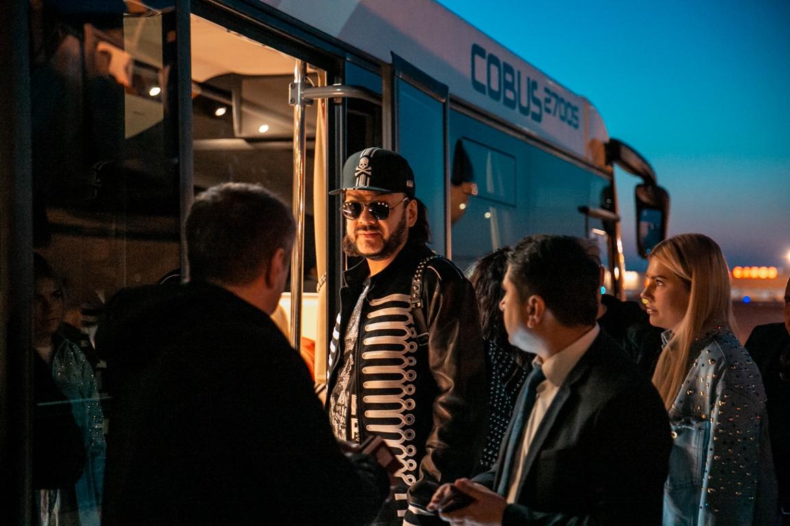 Филипп Киркоров признался в любви к Азербайджану – интересная беседа с Королем в аэропорту (ФОТО/ВИДЕО)