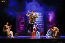 Как азербайджанцы взрывали Париж, или Бесплатный билет (ФОТО)