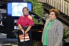 "Темница" Чингиза Алекперзаде озарилась лучезарным светом дочерей и добрых друзей (ФОТО, ВИДЕО)