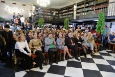 "Темница" Чингиза Алекперзаде озарилась лучезарным светом дочерей и добрых друзей (ФОТО, ВИДЕО)