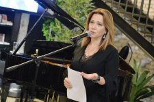 "Темница" Чингиза Алекперзаде озарилась лучезарным светом дочерей и добрых друзей (ФОТО, ВИДЕО)