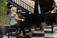 "Темница" Чингиза Алекперзаде озарилась лучезарным светом дочерей и добрых друзей (ФОТО, ВИДЕО)