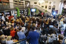 "Темница" Чингиза Алекперзаде озарилась лучезарным светом дочерей и добрых друзей (ФОТО, ВИДЕО)