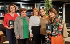 "Темница" Чингиза Алекперзаде озарилась лучезарным светом дочерей и добрых друзей (ФОТО, ВИДЕО)