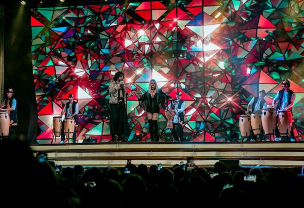 Филипп Киркоров и Айгюн Кязымова признались в любви к Азербайджану (ВИДЕО)