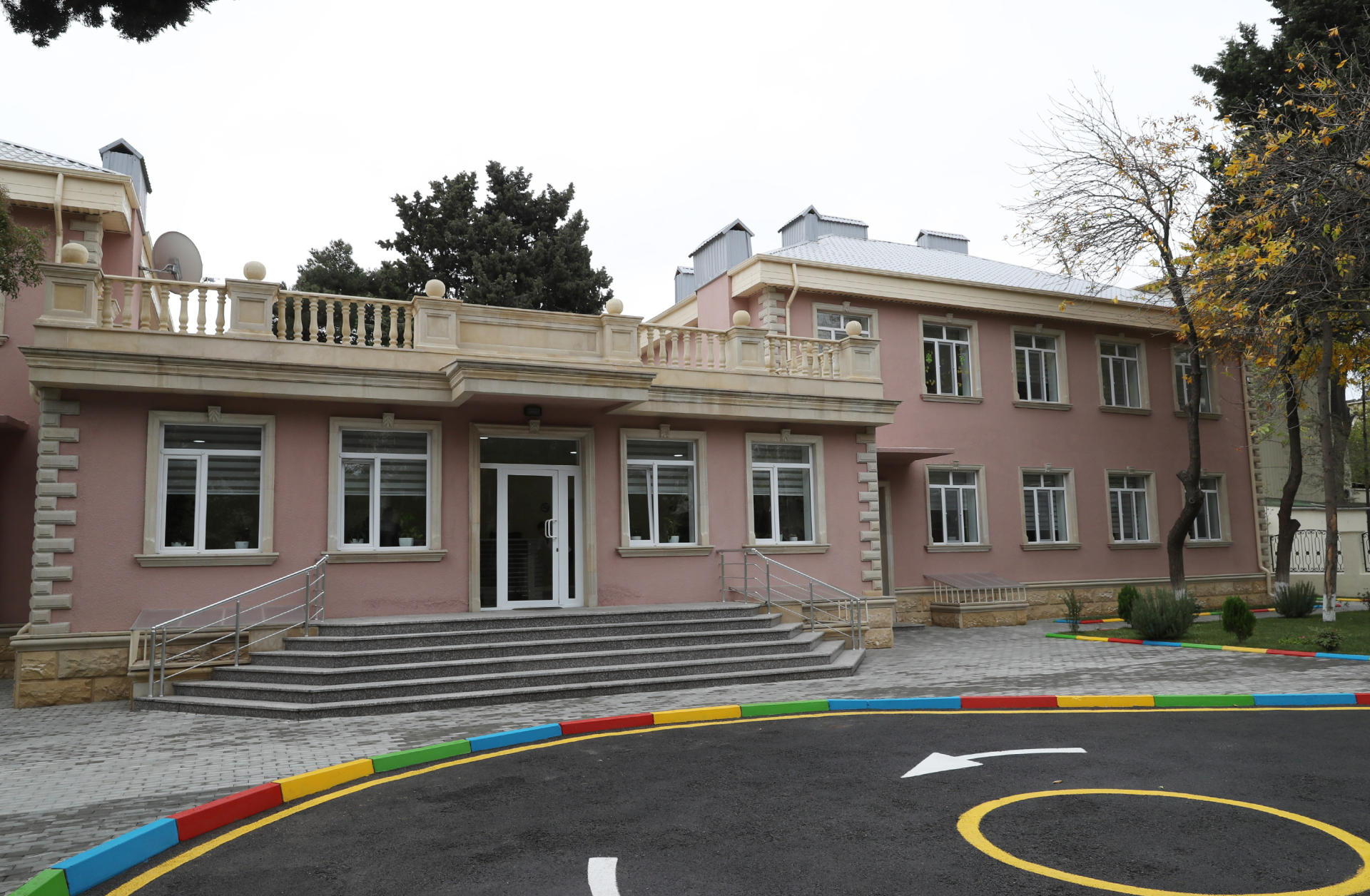 Первый вице-президент Мехрибан Алиева побывала в яслях-детском саду номер 64 в Наримановском районе Баку (ФОТО) (версия 2)