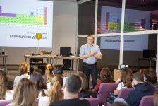 Умный Баку - как горит пламя в чистом кислороде и химические эксперименты (ФОТО)