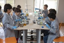 Умный Баку - как горит пламя в чистом кислороде и химические эксперименты (ФОТО)