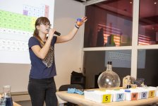 Умный Баку - как горит пламя в чистом кислороде и химические эксперименты (ФОТО)