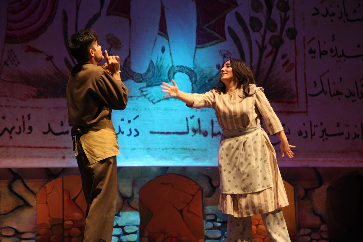 Радиоведущая, математик и переводчик дебютировала на сцене Азербайджанского театра (ВИДЕО, ФОТО)