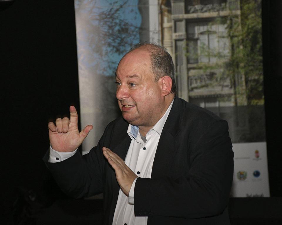 Бывшая "Советская" в фантазиях Баку, или Улыбка Чешырского кота  (ФОТО)