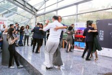 Необычное шоу в Бакинском метро – страстное Аргентинское танго (ВИДЕО, ФОТО)