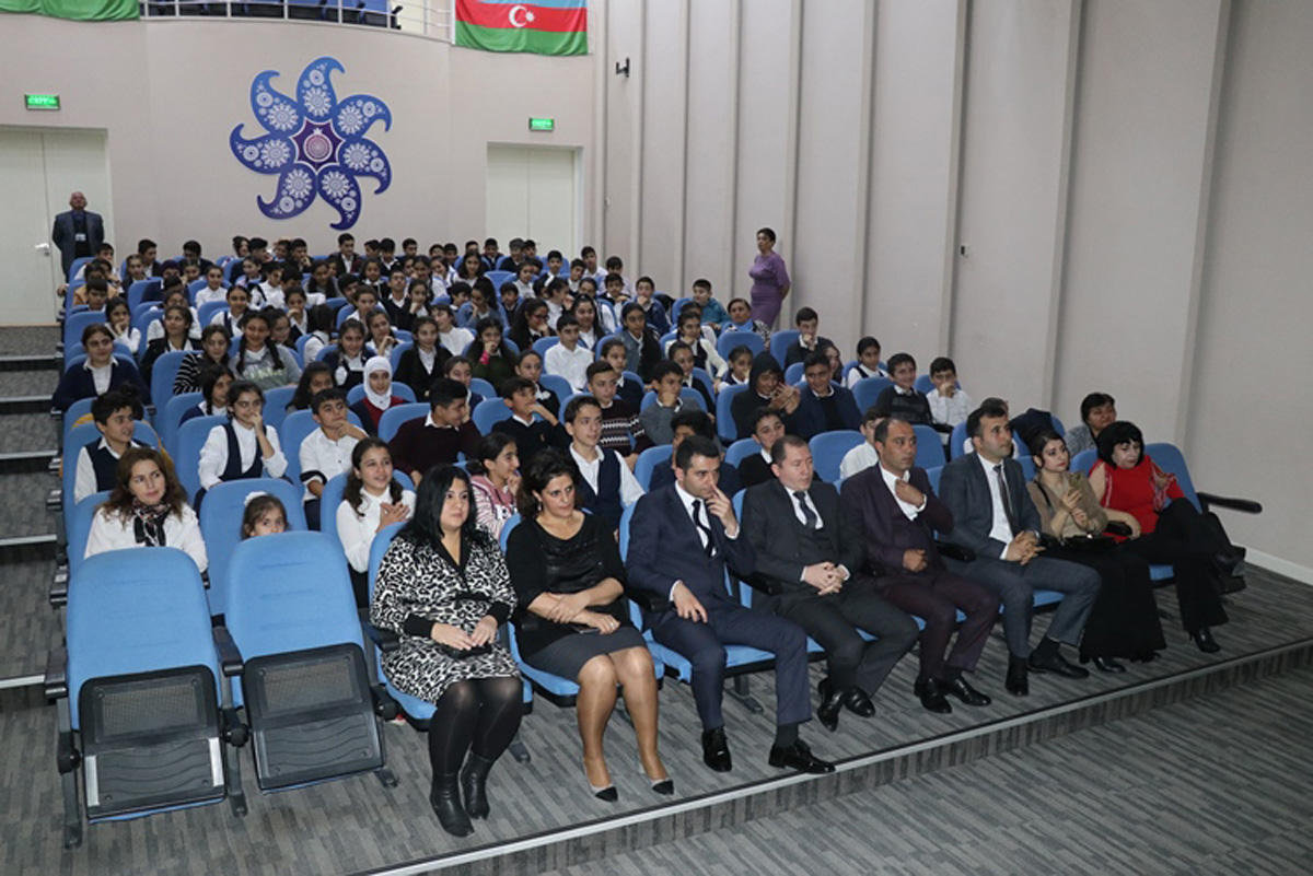 В Баку отметили 140-летие Гусейнгулу Сарабского, исполнившего роль Меджнуна 400 раз (ФОТО)