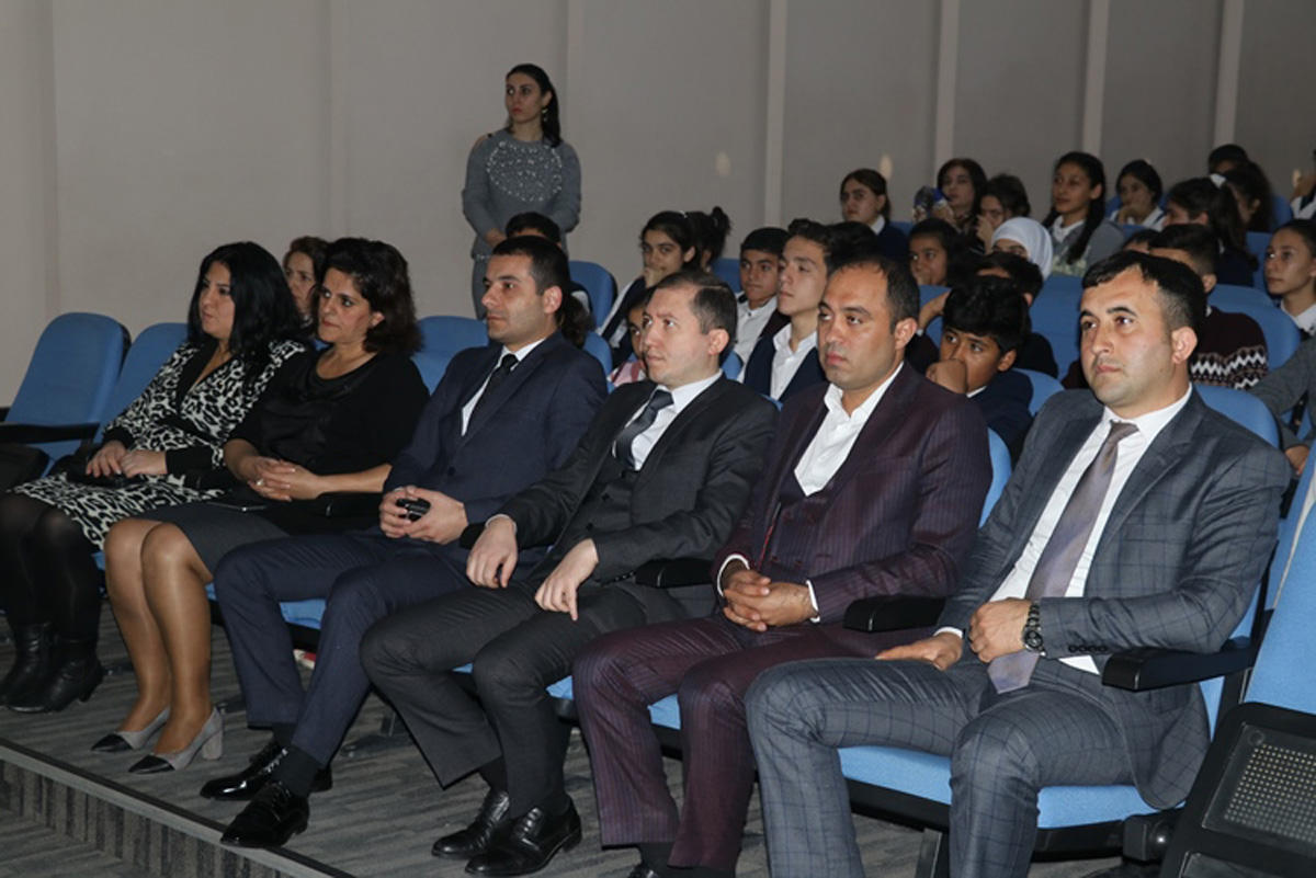 В Баку отметили 140-летие Гусейнгулу Сарабского, исполнившего роль Меджнуна 400 раз (ФОТО)