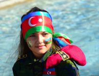 На Бакинском бульваре состоялось праздничное мероприятие по случаю Дня Государственного флага (Фоторепортаж)