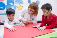 Самые маленькие дети показали свою любовь к флагу Азербайджана (ФОТО)