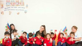 Самые маленькие дети показали свою любовь к флагу Азербайджана (ФОТО)