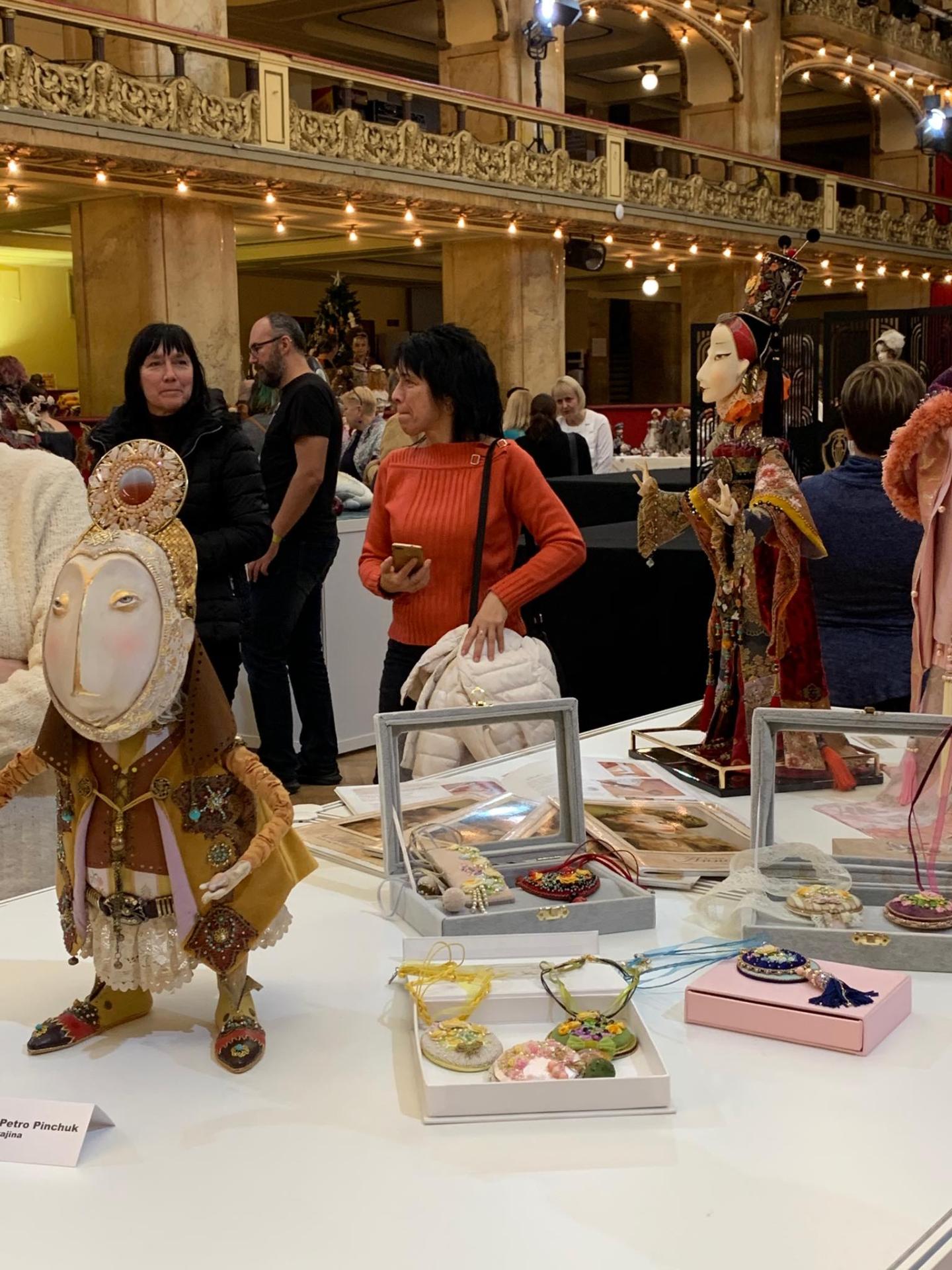 Куклы Фарах Алиевой представлены на Международной выставке Prague Doll 2019 (ФОТО)