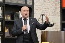 Как добиться успеха – подарки от Вариса Йолчуева (ФОТО)