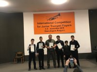 Азербайджанцы вернулись из Болгарии с дипломами (ФОТО)