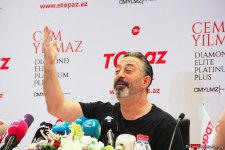 Веселые посиделки Джема Йылмаза с азербайджанцами (ФОТО)