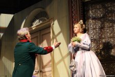 Торт для девочек! Блистательные Ирина Муравьева и Людмила Полякова затеяли женитьбу в Баку (ФОТО)