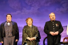 Торт для девочек! Блистательные Ирина Муравьева и Людмила Полякова затеяли женитьбу в Баку (ФОТО)