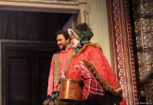 Торт для девочек! Блистательные Ирина Муравьева и Людмила Полякова затеяли женитьбу в Баку (ФОТО)