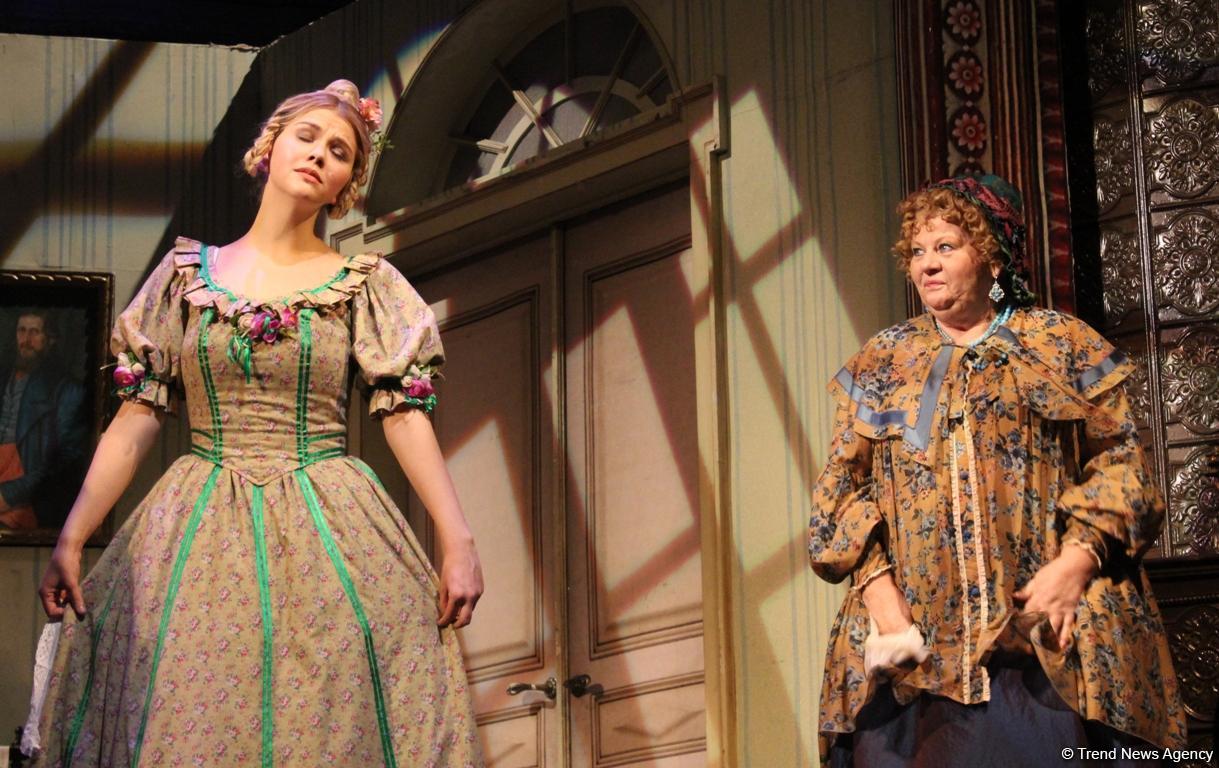 Торт для девочек! Блистательные Ирина Муравьева и Людмила Полякова затеяли женитьбу в Баку (ФОТО)