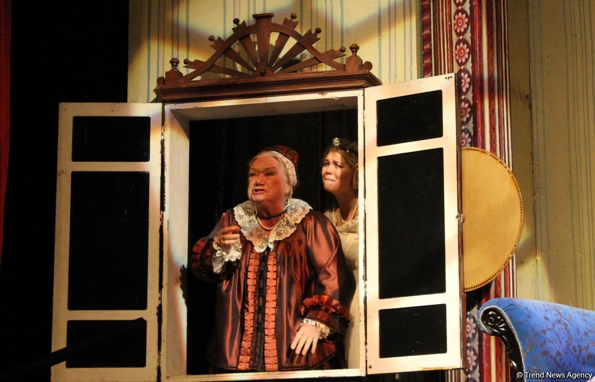 Торт для девочек! Блистательные Ирина Муравьева и Людмила Полякова затеяли женитьбу в Баку (ФОТО)