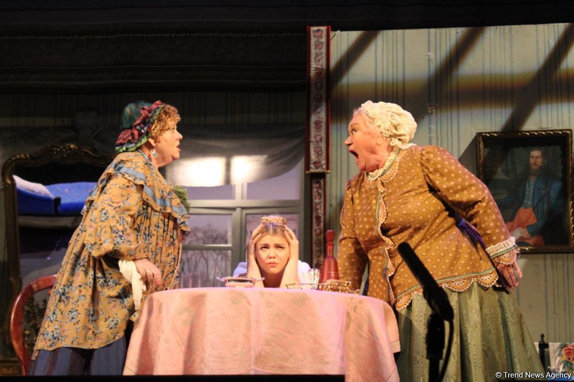 Торт для девочек! Блистательные Ирина Муравьева и Людмила Полякова затеяли женитьбу в Баку (ФОТО)