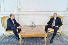 Президент Ильхам Алиев принял верительные грамоты новоназначенного посла Иордании в Азербайджане (ФОТО)