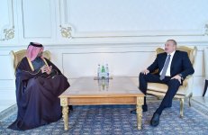 Президент Ильхам Алиев принял верительные грамоты новоназначенного посла Катара (ФОТО)