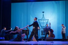 Вечерний Баку. Одна история. Две культуры. Три конфликта чувств (ФОТО)