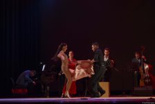 Вечерний Баку. Одна история. Две культуры. Три конфликта чувств (ФОТО)