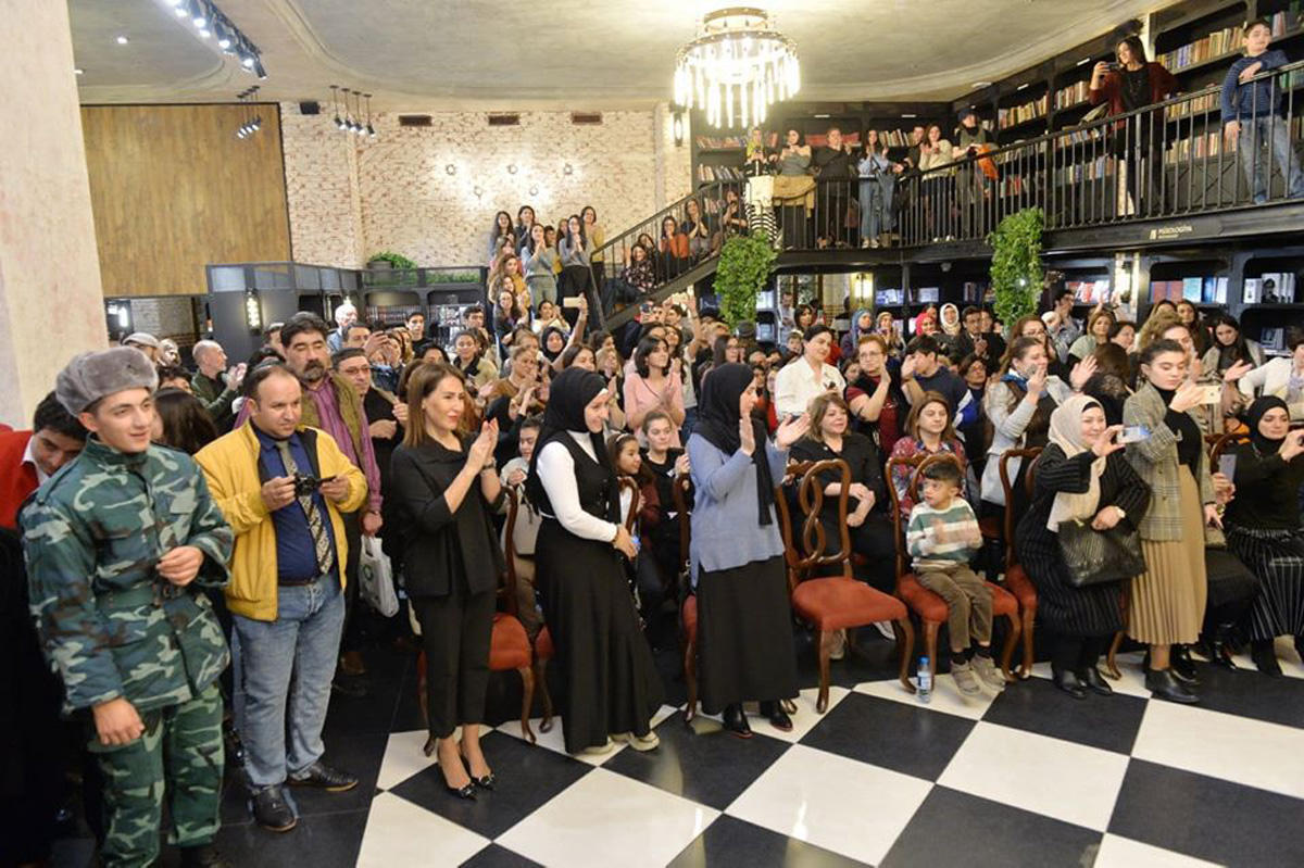 Потрясающе исполнение "Sığmazam"!  Отец и дочь - Алим и Фяргана  Гасымовы (ВИДЕО, ФОТО)