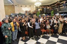 Потрясающе исполнение "Sığmazam"!  Отец и дочь - Алим и Фяргана  Гасымовы (ВИДЕО, ФОТО)