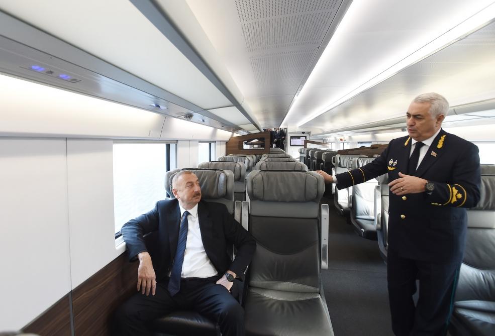 Президент Ильхам Алиев принял участие в открытии после реконструкции линии Сабунчи-Пиршаги Бакинской кольцевой железной дороги (ФОТО)